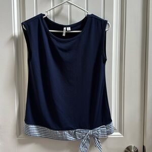 Navy blue sleeveless shirt from Elle